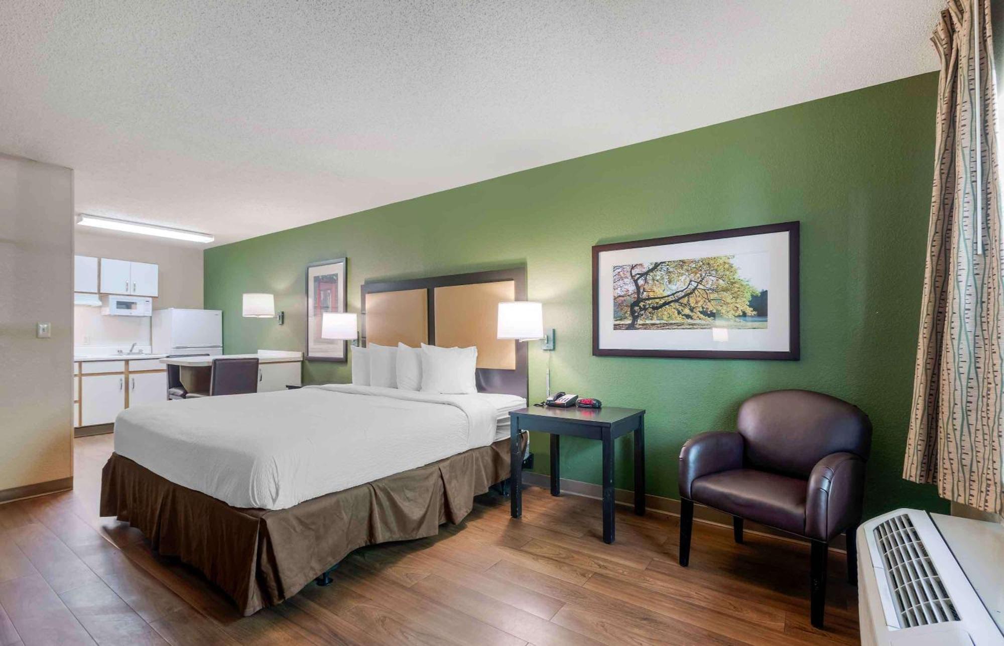 Extended Stay America Select Suites - Atlanta - Perimeter - Hammond Drive Санди-Спрингс Экстерьер фото
