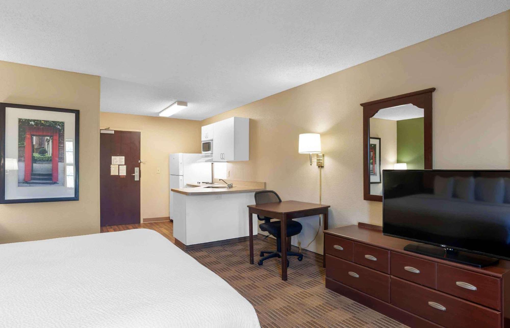 Extended Stay America Select Suites - Atlanta - Perimeter - Hammond Drive Санди-Спрингс Экстерьер фото