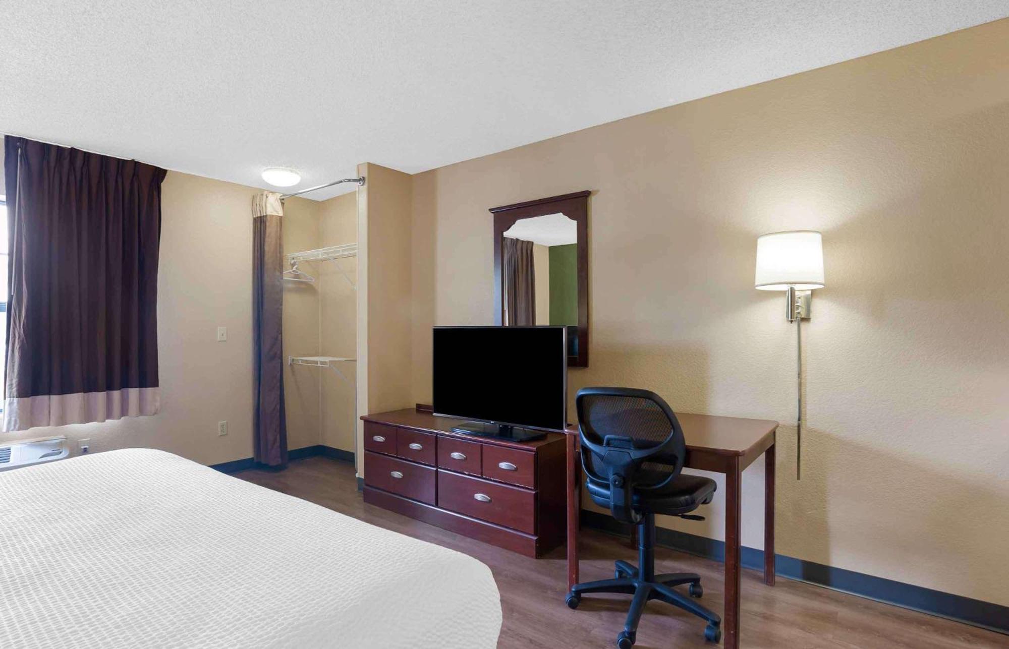 Extended Stay America Select Suites - Atlanta - Perimeter - Hammond Drive Санди-Спрингс Экстерьер фото