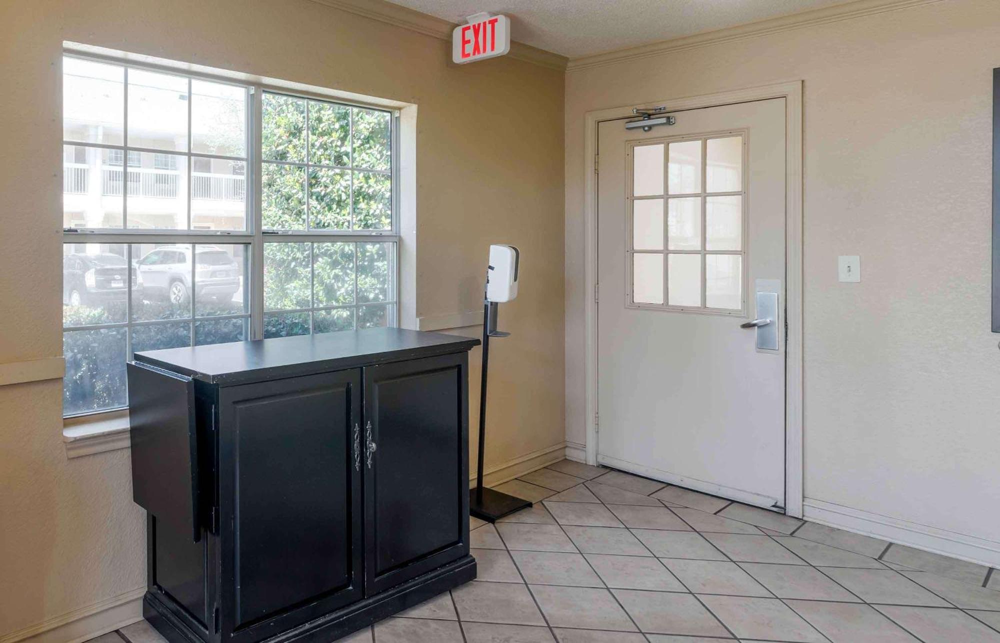 Extended Stay America Select Suites - Atlanta - Perimeter - Hammond Drive Санди-Спрингс Экстерьер фото