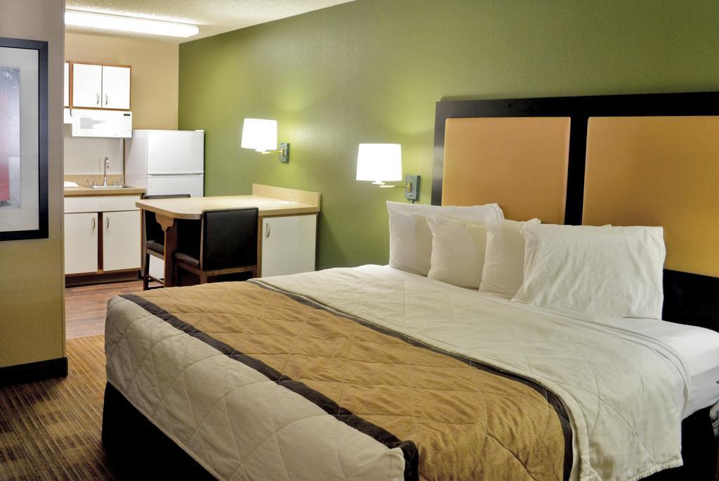 Extended Stay America Select Suites - Atlanta - Perimeter - Hammond Drive Санди-Спрингс Экстерьер фото